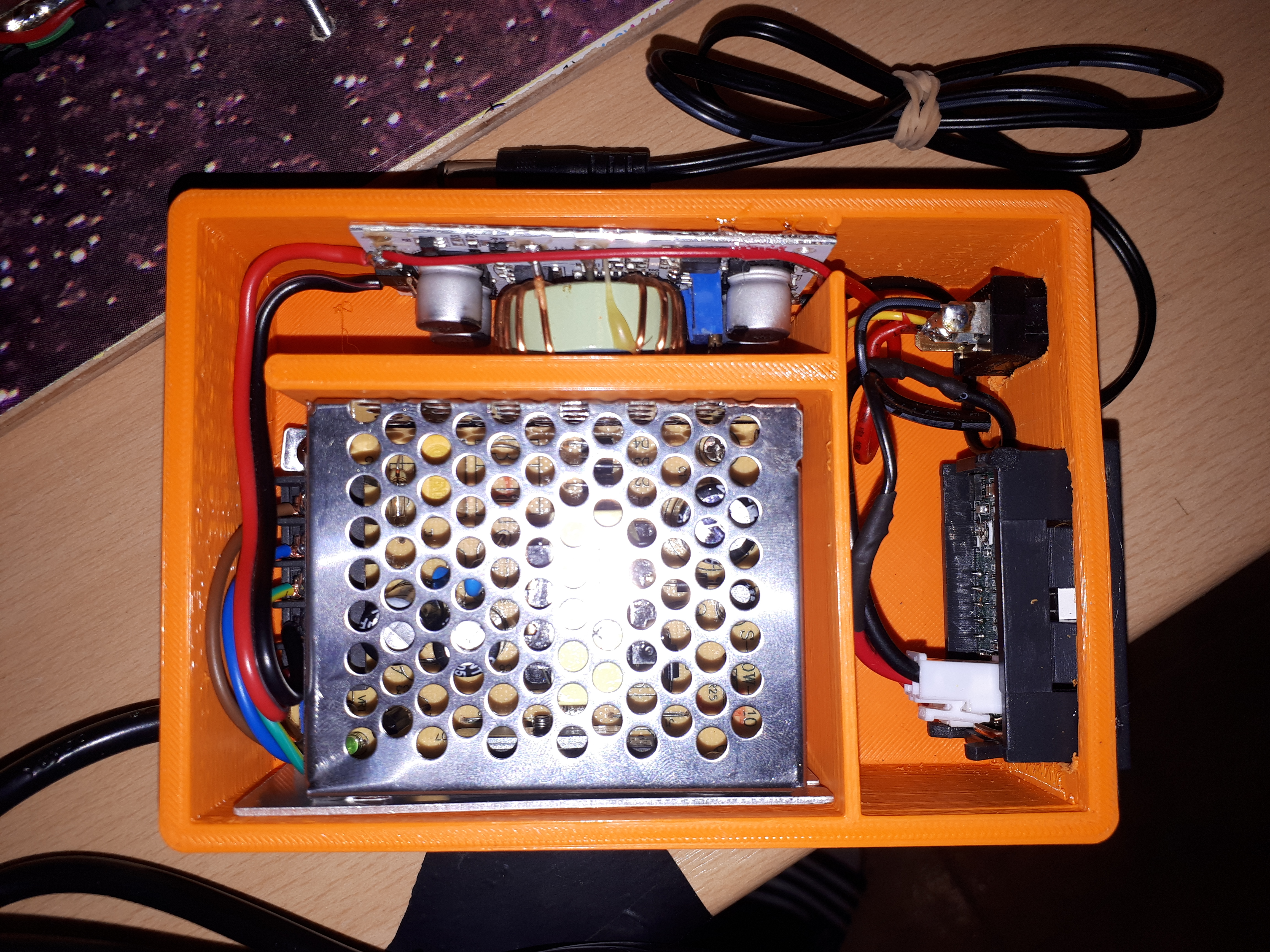 Self-built charger with mains transformer and boost converter